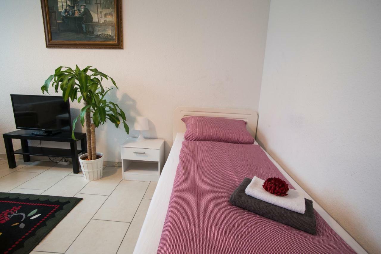 Duesseldorf Comfort Apartment Luaran gambar